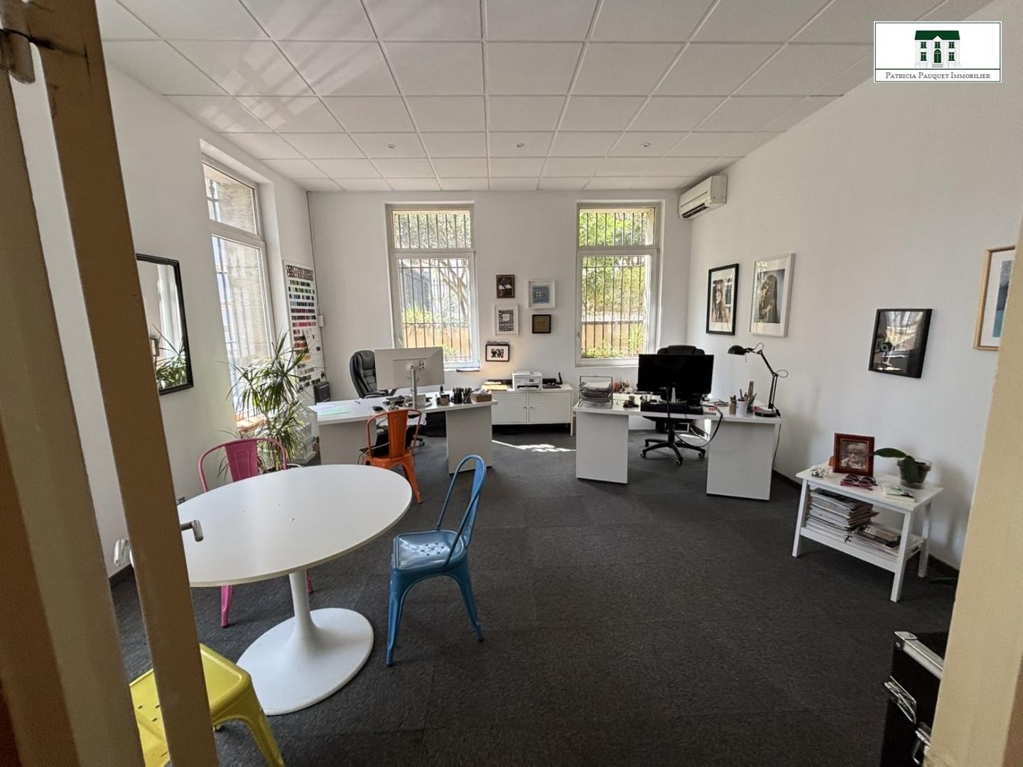 Image Local commercial de 68 m² à louer - Marseille 6EME (Notre-Dame)