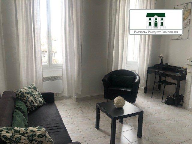 Image T1/2 MEUBLÉ À LOUER  MARSEILLE 13005